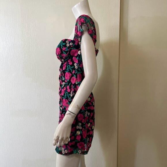 Missguided Dress 4 - Picture 3 of 5